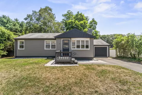 205 Rose Street Ext, East Haven, CT 06513