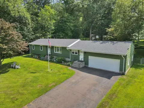 210 Hicks Ave, Meriden, CT 06451