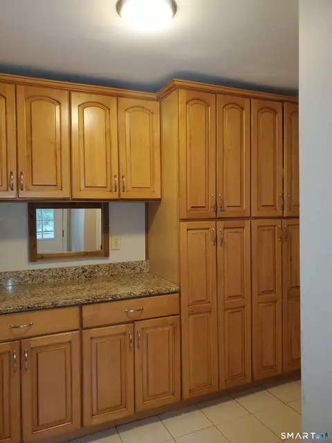 Kitchen - 137 Guinea Rd, Monroe, CT 06468 photo 5 of 5