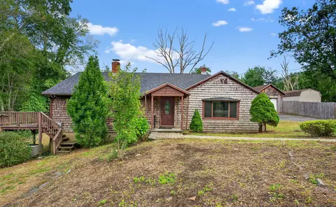 89 Brush Hill Rd, Lyme, CT 06371