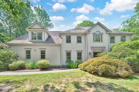 5 Talcott Mountain Rd, Simsbury, CT 06070