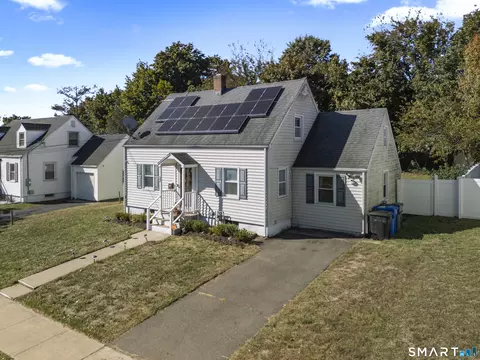 32 Sunset Rd, Hamden, CT 06514