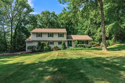 66 Scenic Hill Rd, Trumbull, CT 06611