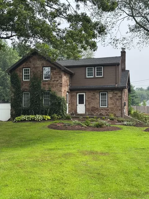 200 Firetown Rd, Simsbury, CT 06070