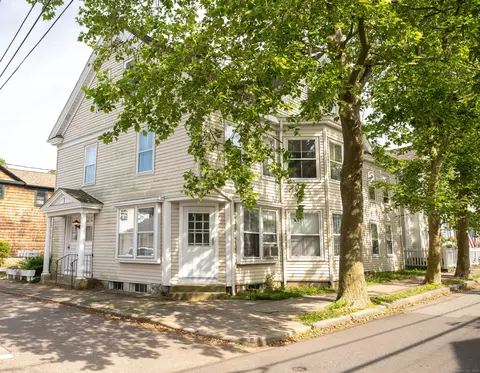 1 Harmony St, Stonington, CT 06378