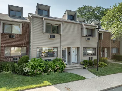 168 Belltown Rd #15, Stamford, CT 06905