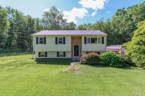 93 Clarke Rd, Lebanon, CT 06249