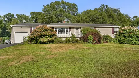 12 Deerfield Dr, Seymour, CT 06483