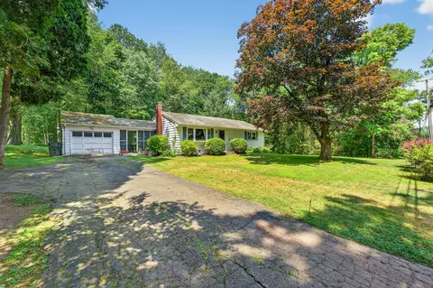 48 Weigold Rd, Tolland, CT 06084