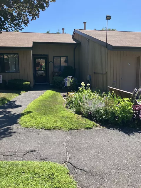 511 Asbury Rdg #511, Shelton, CT 06484