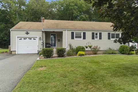 106 Gilbert Rd, Newington, CT 06111