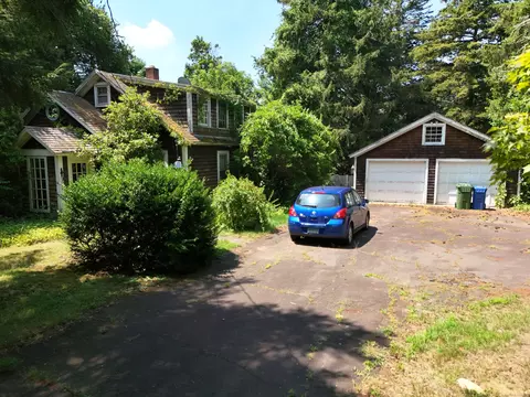 28 Keighley Pond Rd, East Hampton, CT 06424