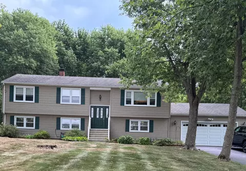 7 Palanga Rd, Northford, CT 06472
