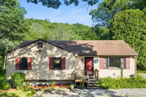 52 Singleton Rd, Chaplin, CT 06235