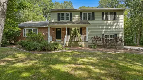 69 High Rock Rd, Sandy Hook, CT 06482