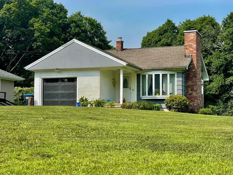 88 Old Hebron Rd, Colchester, CT 06415