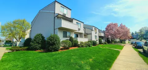252 Harlem Ave #B6, Bridgeport, CT 06606