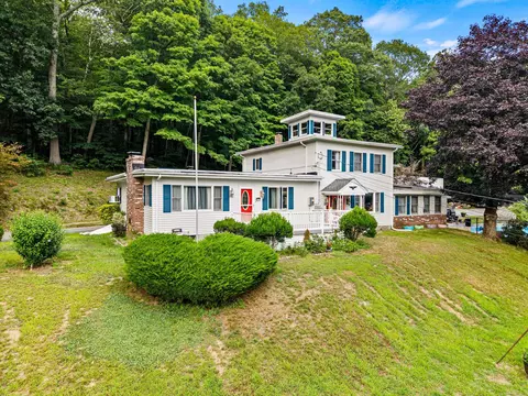 331 Rt 163, Montville, CT 06353