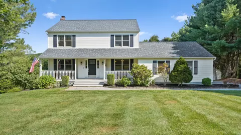 51 Country Farm Ln, New Milford, CT 06776