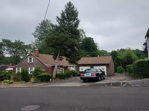 120 Wessels Ave, Bridgeport, CT 06610
