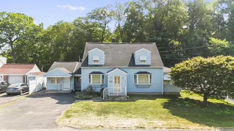 362 Wakelee Ave, Ansonia, CT 06401