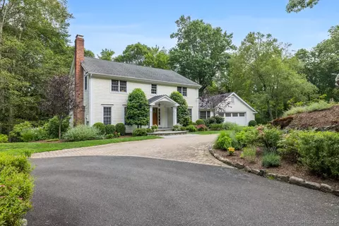 23 Mountainview Dr, Redding, CT 06896