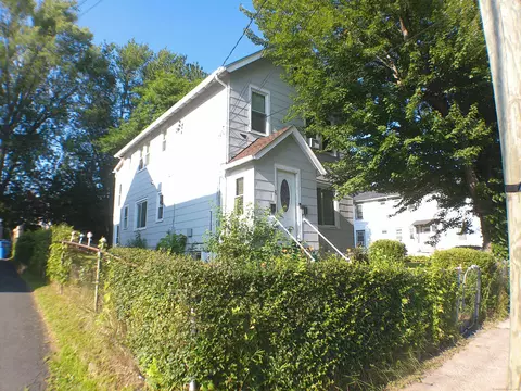 76 Glendale Ave, Hartford, CT 06106