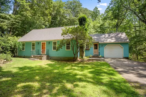 258 School House Rd, Old Saybrook, CT 06475