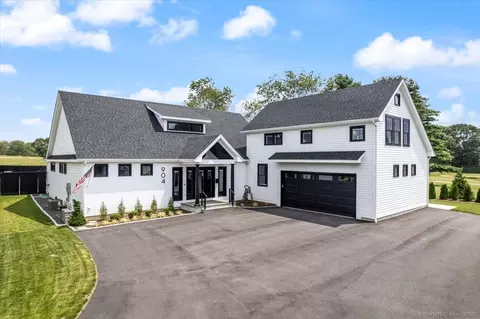 904 Eastern Point Rd, Groton, CT 06340