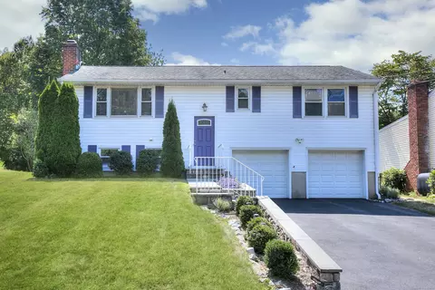 6 Silent Grove Ct, Norwalk, CT 06851