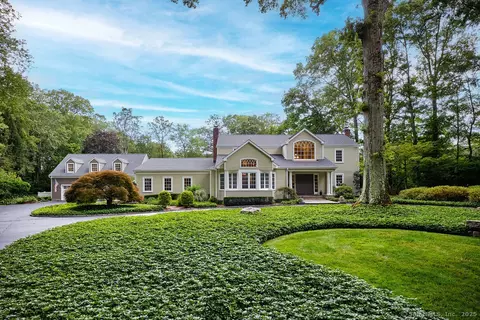 81 Norfield Rd, Weston, CT 06883