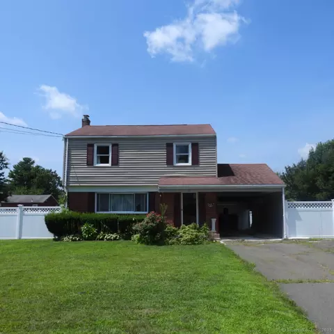 31 Putnam Ln, Enfield, CT 06082