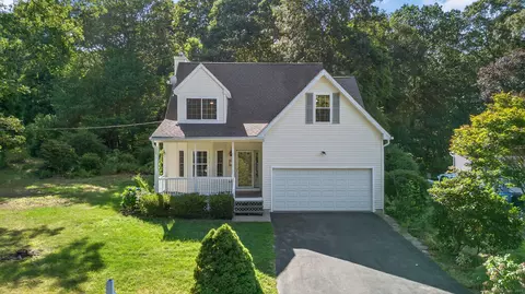 62 Ridgewood Dr, Norwich, CT 06360
