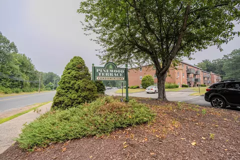513 Emmett St #14, Bristol, CT 06010