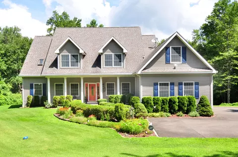 364 Hoop Pole Hill Rd, Woodbury, CT 06798