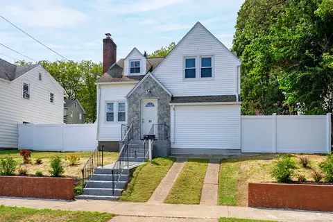 99 Carnegie Ave, Bridgeport, CT 06610