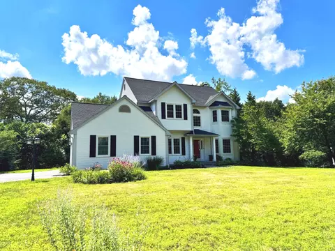 239 Dennison Rdg, Manchester, CT 06040