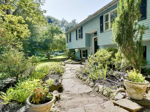 242 Herrick Rd, Brooklyn, CT 06234