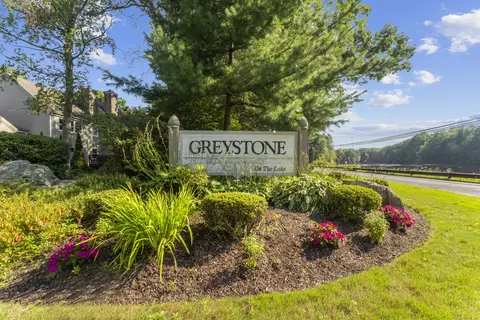 51 Greystone #51, Shelton, CT 06484