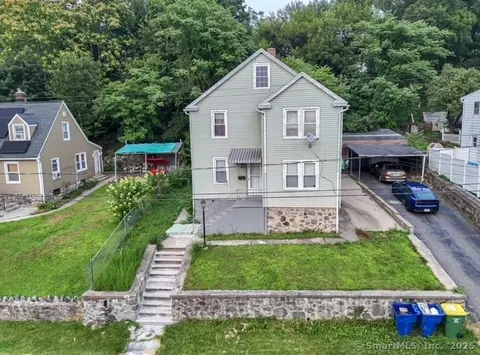 151 Beech St, Waterbury, CT 06704