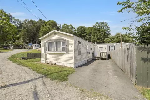 139 Lewis St #TRLR 22, Naugatuck, CT 06770