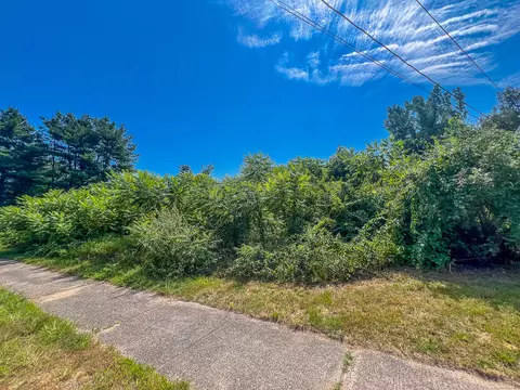 35 James P Casey Rd, Bristol, CT 06010