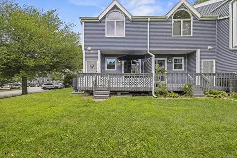 1691 Norwich New London Tpke #E1, Uncasville, CT 06382