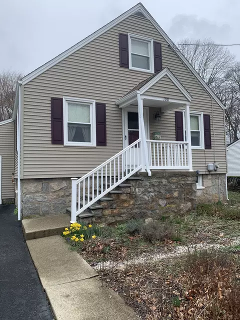108 Warner St, Groton, CT 06340