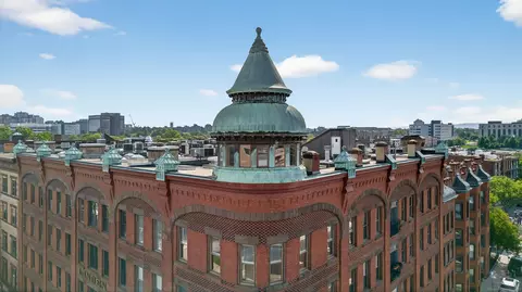 1 Linden Pl #503, Hartford, CT 06106
