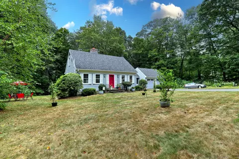 58 Anthony Ct, Bethany, CT 06524