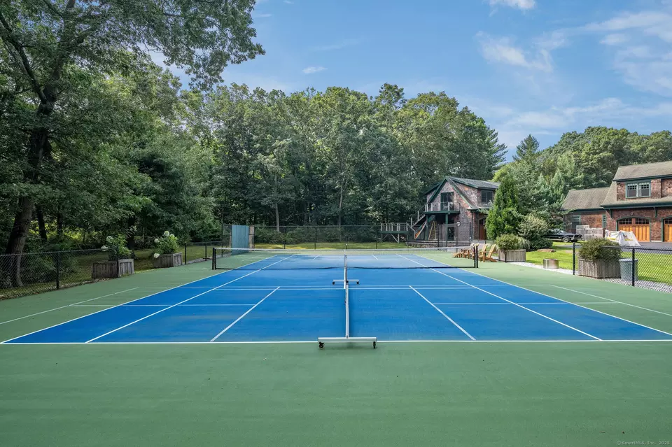 Exterior - 75 Half Mile Rd, Guilford, CT 06437 photo 10 of 10