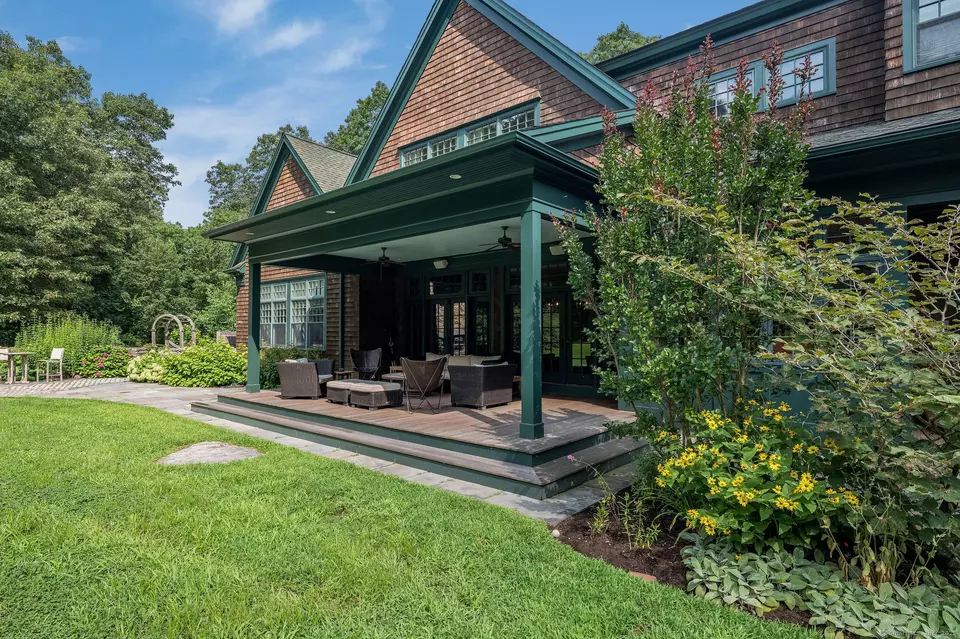 Exterior - 75 Half Mile Rd, Guilford, CT 06437 photo 6 of 10