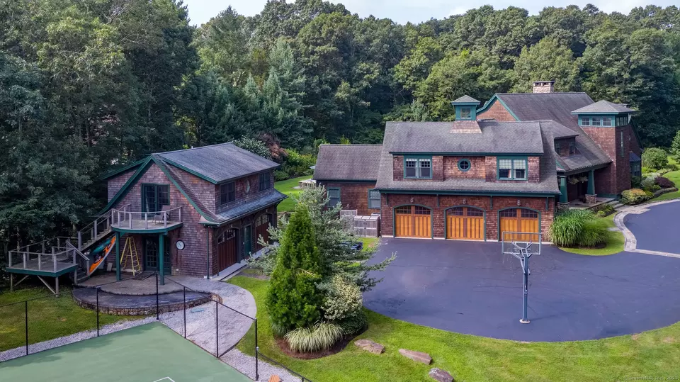 Exterior - 75 Half Mile Rd, Guilford, CT 06437 photo 2 of 10