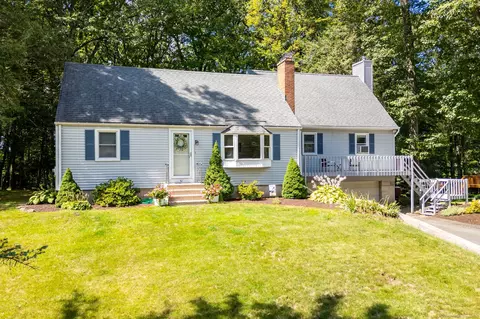 81 Knollwood Rd, Farmington, CT 06032